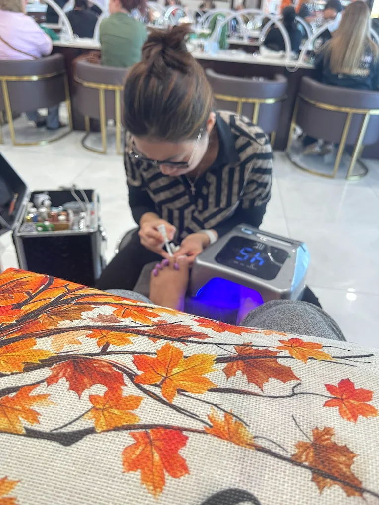 Lemon Drop Nail Bar