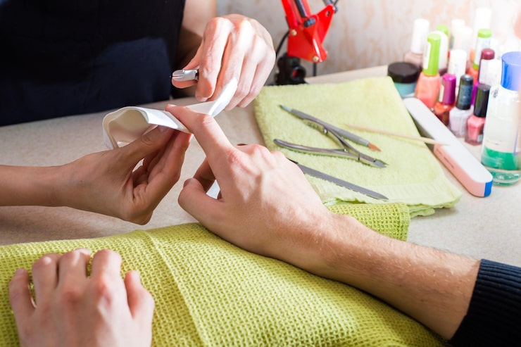 nail salon cut what to do
