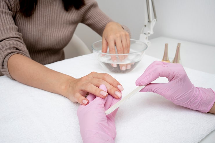 soak off nail salon
