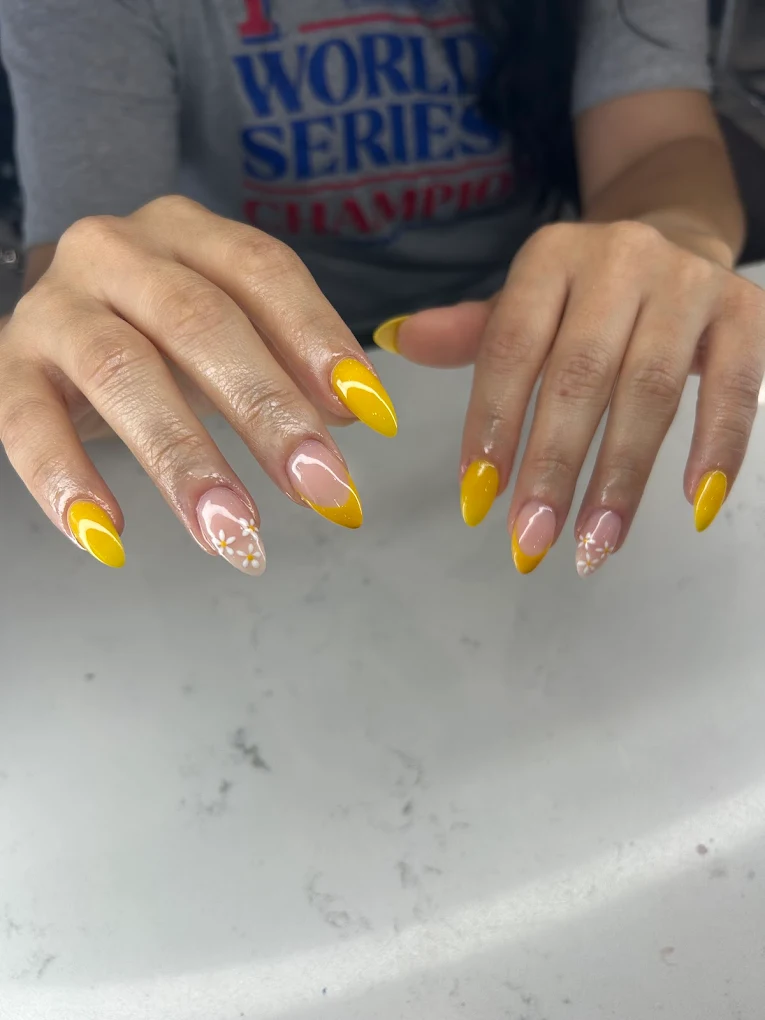 Manicures near Heartland TX