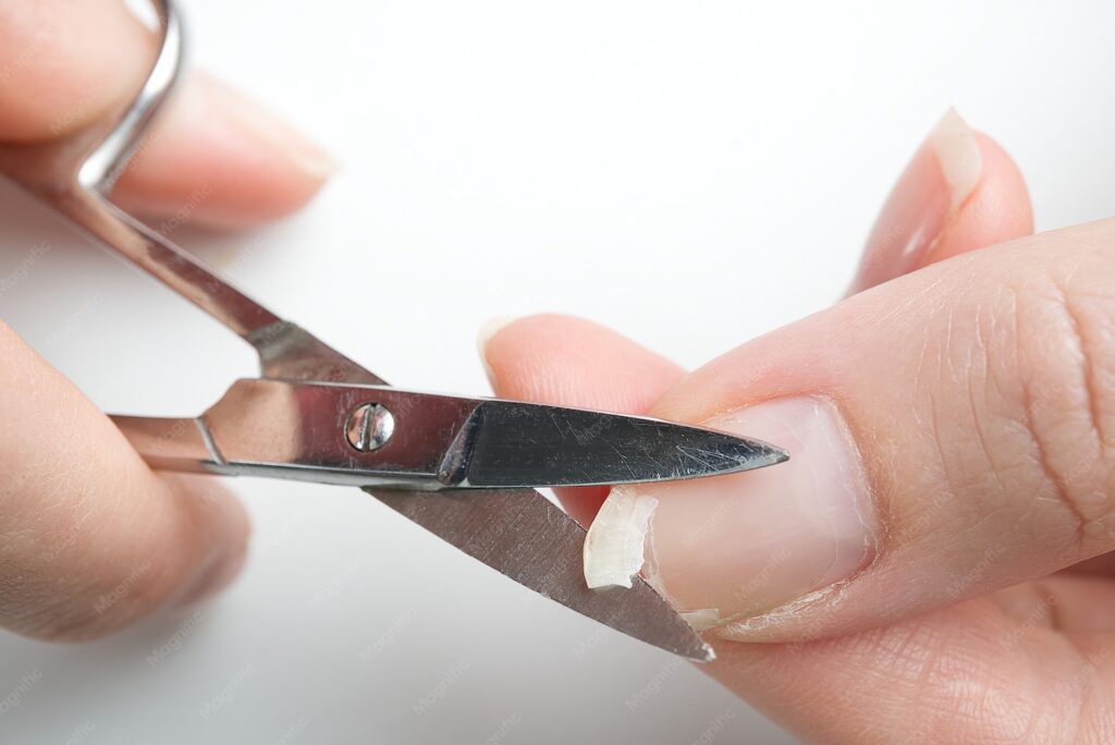 Can a Nail Salon Fix a Broken Nail 14 fix broken nail salon