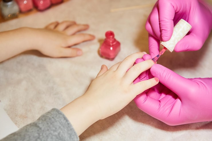 nail salon fumes babies