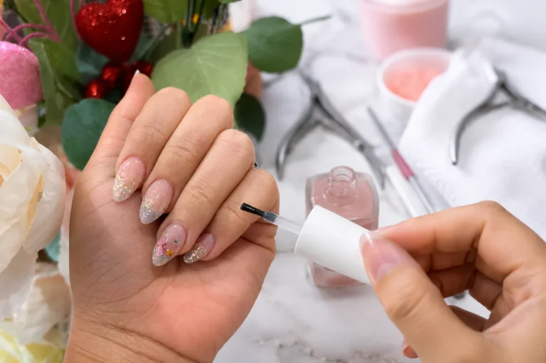 Does a Manicure Include Nail Polish